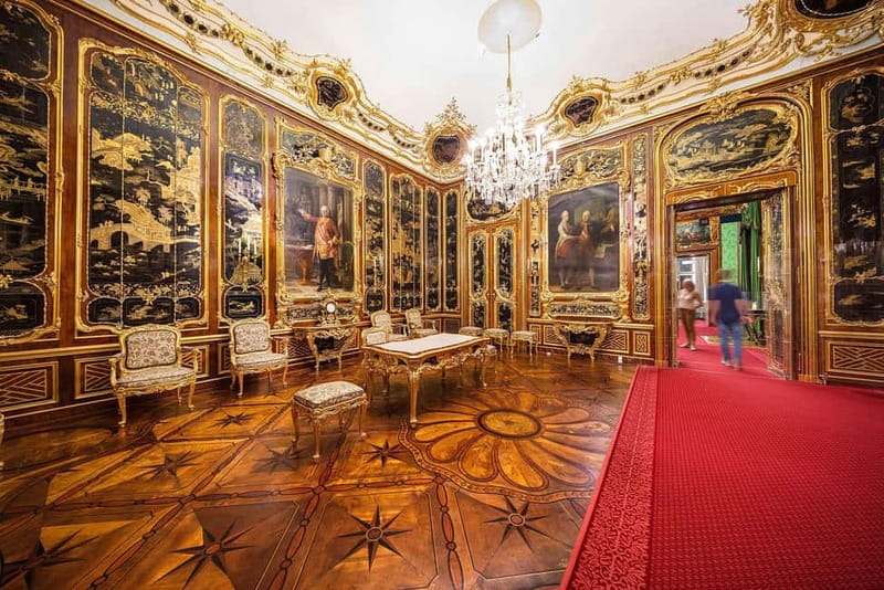 Vienna: Schönbrunn Palace and Gardens Tour - Great Gallery moments and where to look with less guesswork