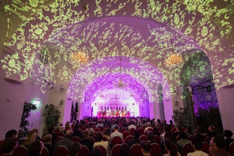 Vienna: Schönbrunn Palace Evening Tour, Dinner and Concert - The Orangerie Concert: Timing, Seating, and Practical Comfort