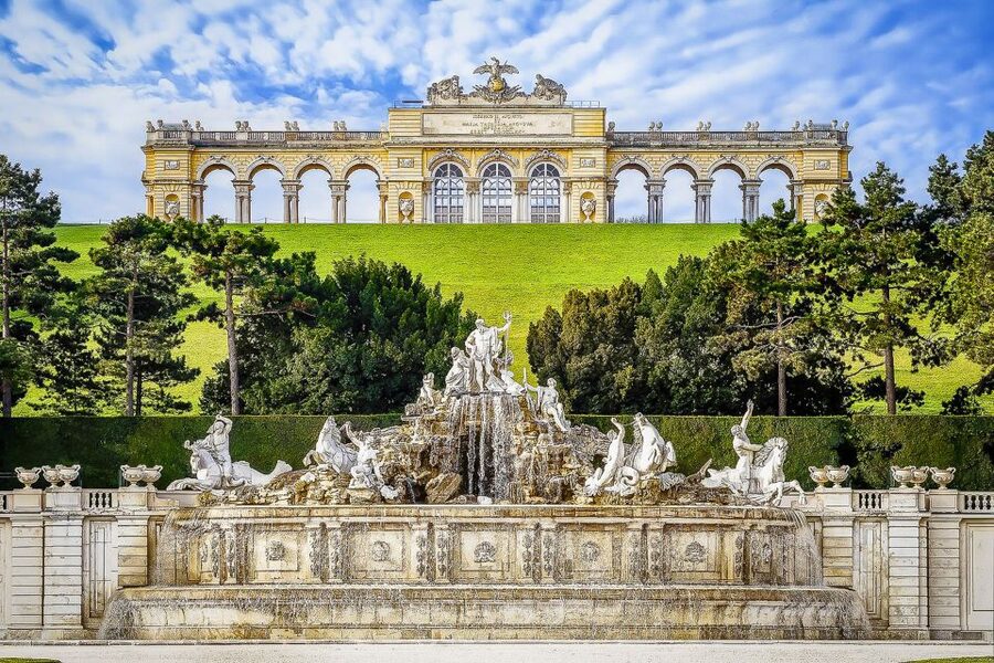 Vienna: Schönbrunn Palace & Gardens Skip-the-Line Tour - Gardens after the palace: one hour to recharge outside