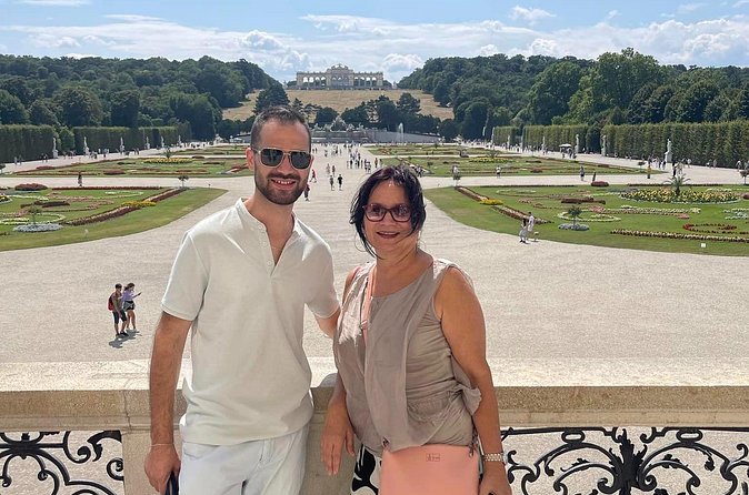 Vienna Schönbrunn Palace Grand Tour With Audio Guide - The Blue Chinese Salon and Rich Room: details with a reason