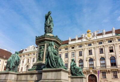 Skip-the-Line Hofburg and Empress Sisi Museum Tour