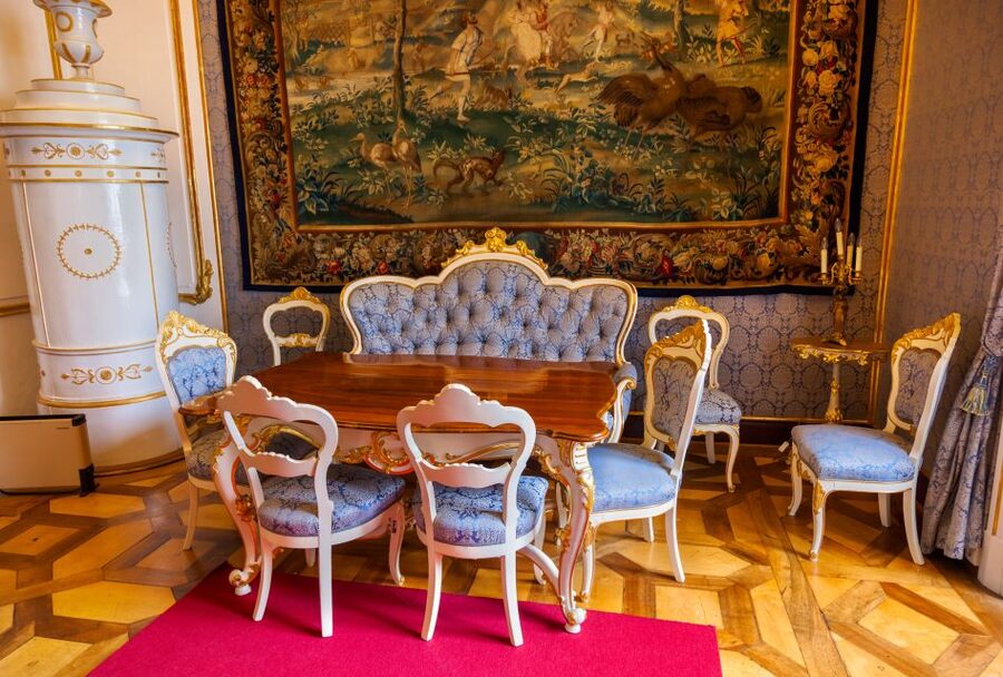 Vienna: Skip-the-Line Schonbrunn Palace Private Tour - Private guide quality, language options, and pacing that works