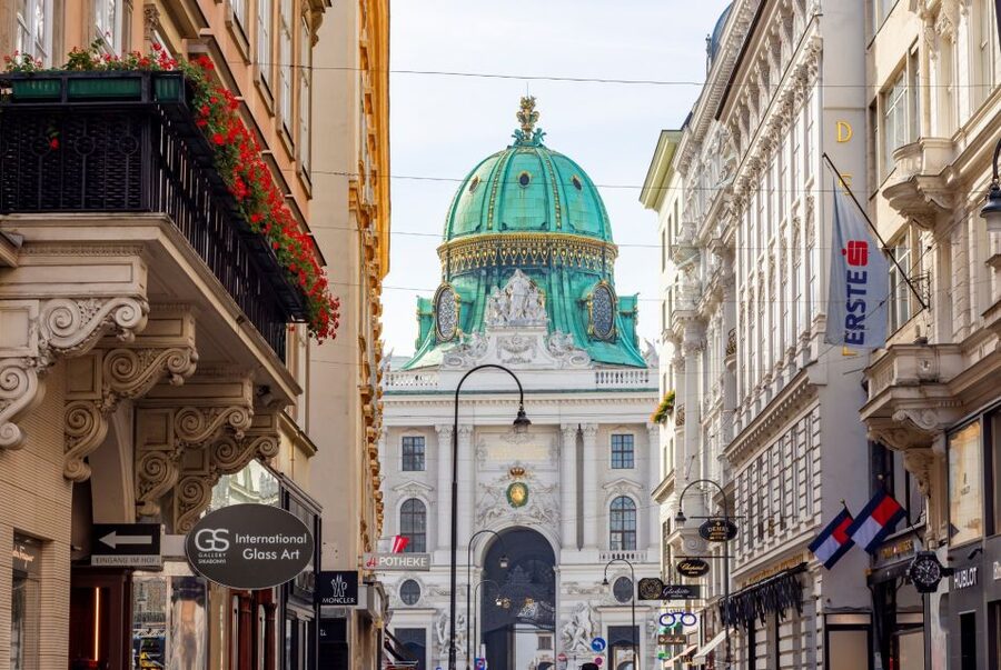 Vienna: Skip-the-Line Sisi Museum, Hofburg and Gardens Tour - Value for your money: why $61 feels fair here