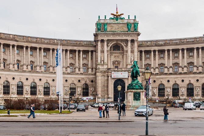 Vienna Skip-The-Line to Hofburg Palace, Sisi Museum and Gardens - Hofburg and Sisi in one outing: what this experience is