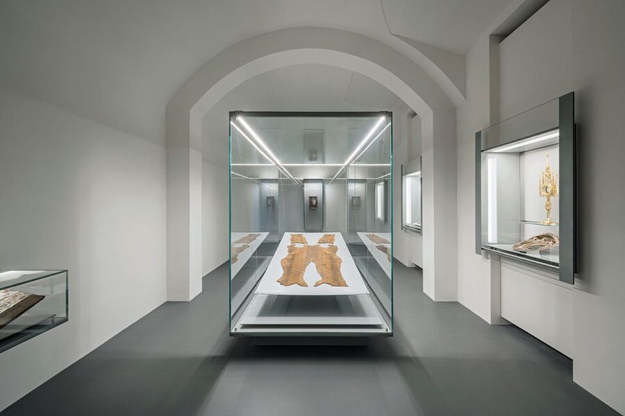 Vienna: St. Stephen's Cathedral & Dom Museum Wien Tickets - North and South Towers: panoramic Vienna, plus a fitness reality check