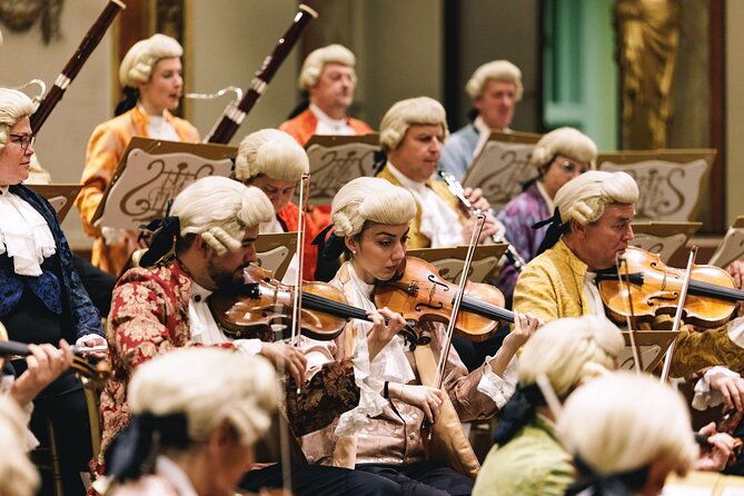 Vienna State Opera House Mozart Concert in Historical Costumes - Dress code, sound, and getting home after the applause