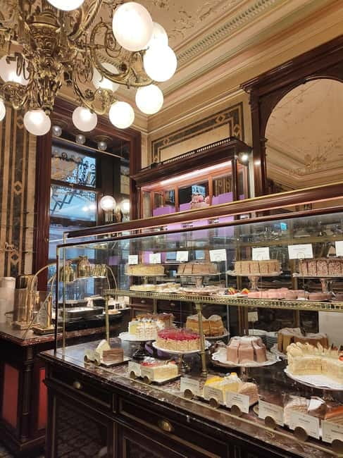 Vienna: The Ultimate Full Meal Austrian Food Tour - Stop 2 at a local bar: Wurst, plus a reason to care