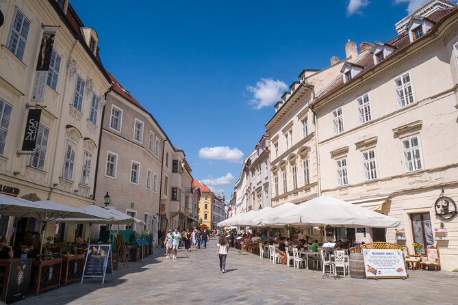 Vienna to Budapest and Bratislava Private Full Day Guided Tour - The long day reality: timing, traffic, and meal gaps