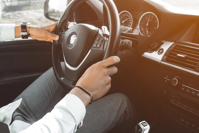 Vienna to Budapest - Private transfer with 2h of Sightseeing - Luggage, Vehicle Options, and Door-to-Door Practicalities