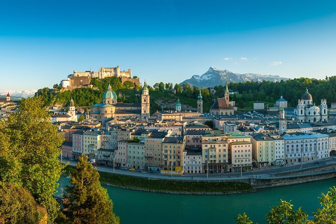 Vienna To Hallstatt Day Tour With Hotel Pick-Up And Drop Off - The guide factor: why the best ones make the day feel shorter