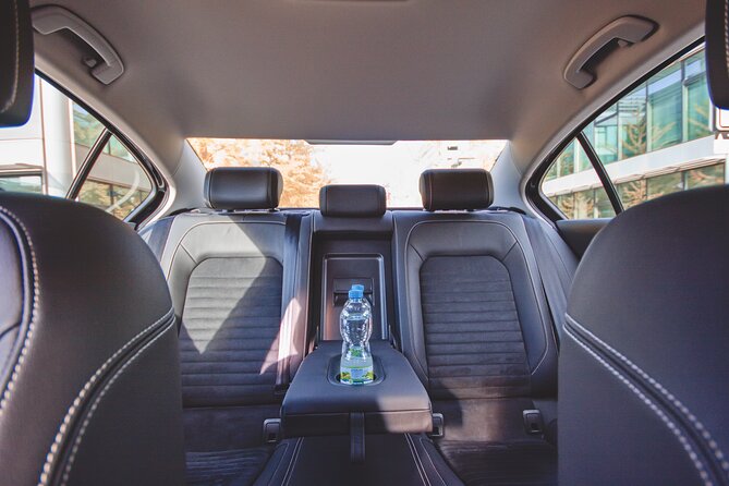 Vienna to Prague - Private Transfer by LIMOUSINE 3+1pax - Getting dropped off in Prague city centre, not at the edge