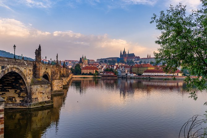 Vienna to Prague - Private Transfer with 2 hours of Sightseeing - Your driver: local English-speaking help, without the scripted tour voice