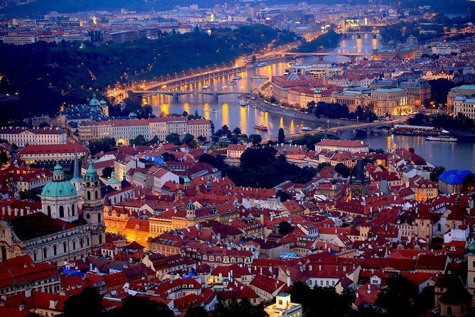 Vienna to Prague - Private Transfer with 2 hours of Sightseeing - Who this transfer is best for