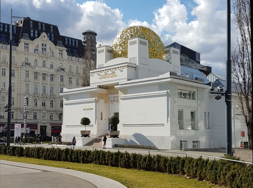 Vienna: Tour of Gustav Klimt's Art in 3 Museums with Tickets - Secession building: Beethoven Frieze designed to surround you