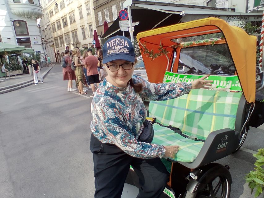 Vienna: Tour RAXI (electric rickshaw) 3 hours in Vienna - Weather limits, weight limits, and what to wear