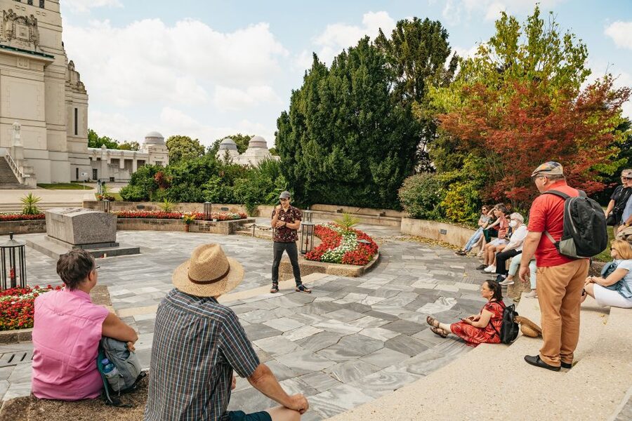 Vienna: Vienna Central Cemetery Guided Walking Tour - Vienna’s Central Cemetery: A City With Around 330,000 Graves