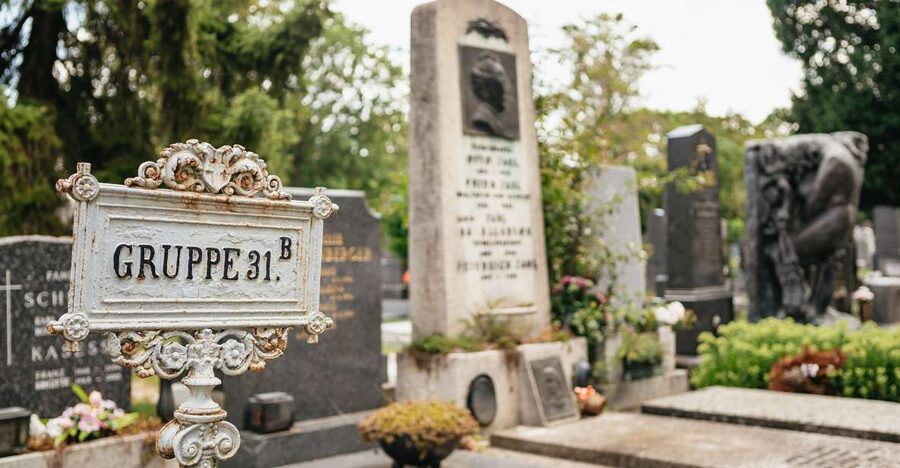 Vienna: Vienna Central Cemetery Guided Walking Tour - Opening in 1874, Laid Out Like a Park You Can Actually Walk