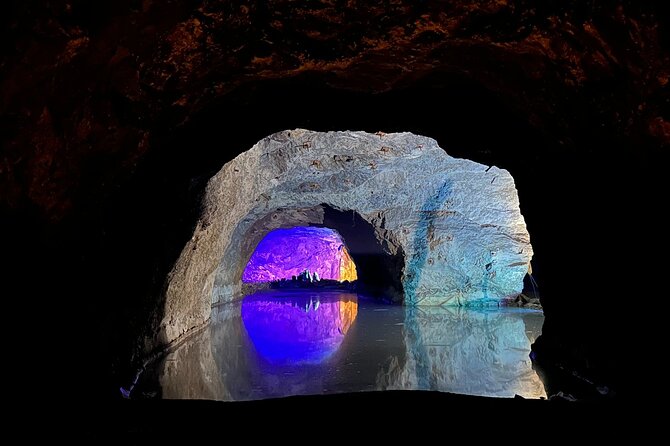 Vienna : Vienna Forest Tour with Underground Lake and Wine Tasting - Lower Austria in between: views from the road and a short special stop