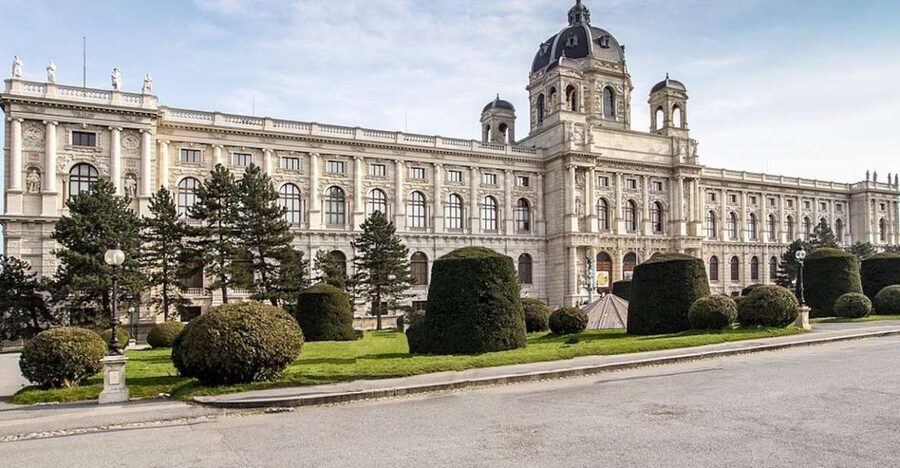 Vienna: Walking Tour of the Historic Ringstrasse - Why the Ringstrasse Makes Vienna Feel Like a Living Museum