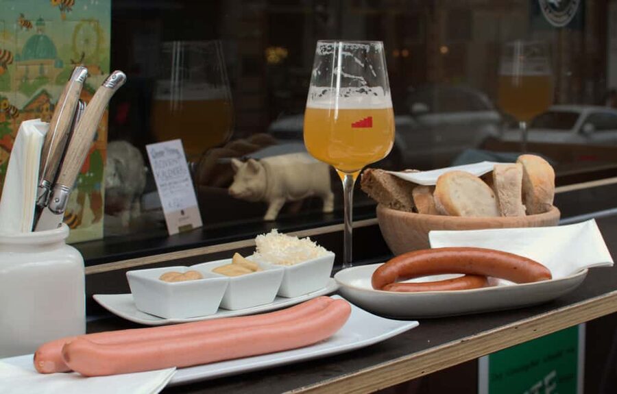 Vienna: Wiener Sausage Stand Tour with Tastings - Where to Meet, What to Bring, and How to Enjoy It