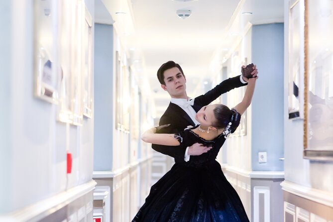 Viennese Waltz Workshop - Learning frame, footwork, and Viennese etiquette