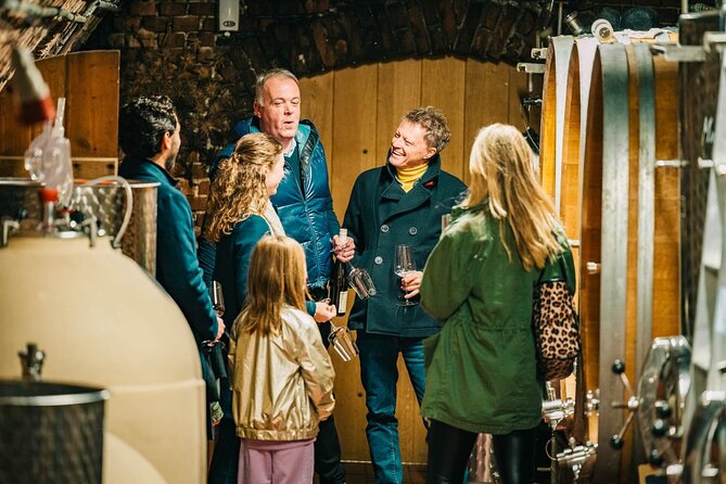 Wachau Valley Private Wine Tour with Tasting and Gourmet Lunch - The tasting format: many wines, one clear story